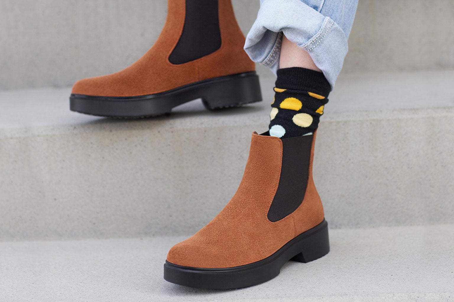 legero ANGEL Damen Chelsea Boots mit Reißverschluss - Farbe: Braun legero ANGEL Damen Chelsea Boots mit Reißverschluss - Material: Veloursleder - Farbe: Toffe