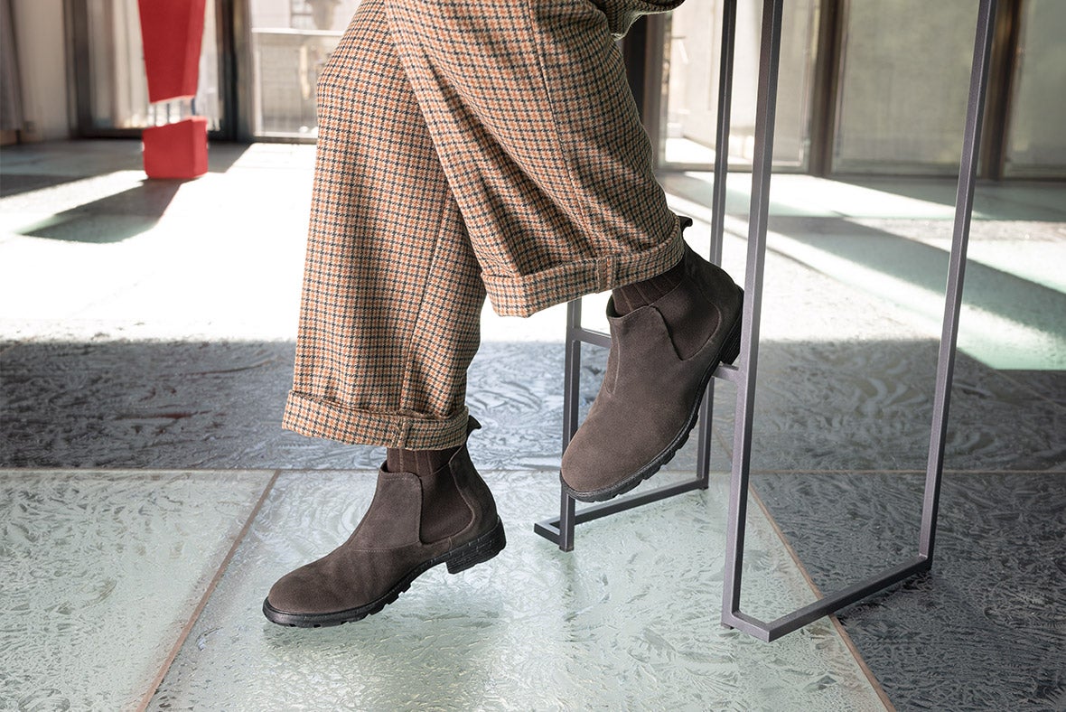 Think! Herren HAWARA Chelsea Boots mit Einschlupf - Farbe: Braun Think! Herren HAWARA Chelsea Boots mit Einschlupf - Material: Veloursleder - Farbe: Braun