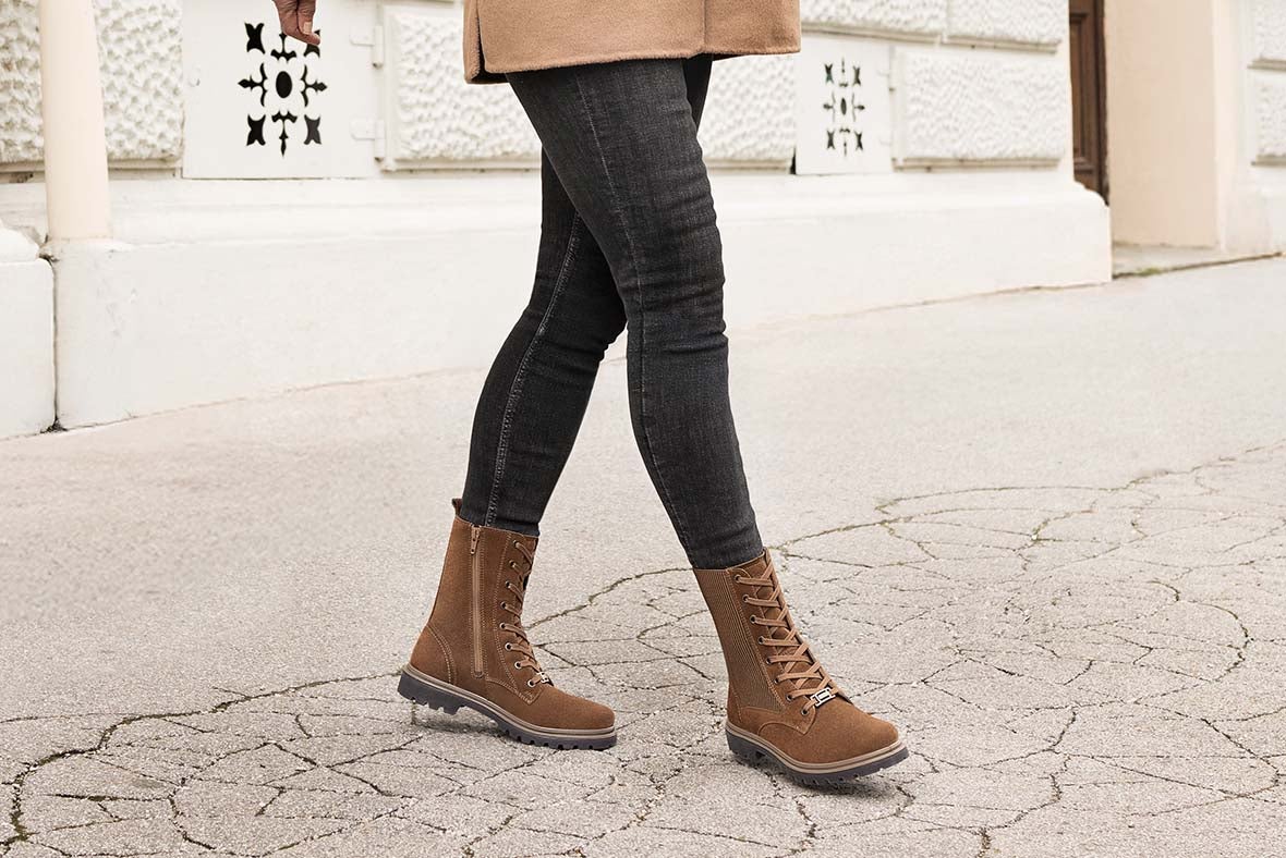 legero Woman MONTA Lace-up boot  with Zip/Lacing - Material: Suede - Colour: Brown