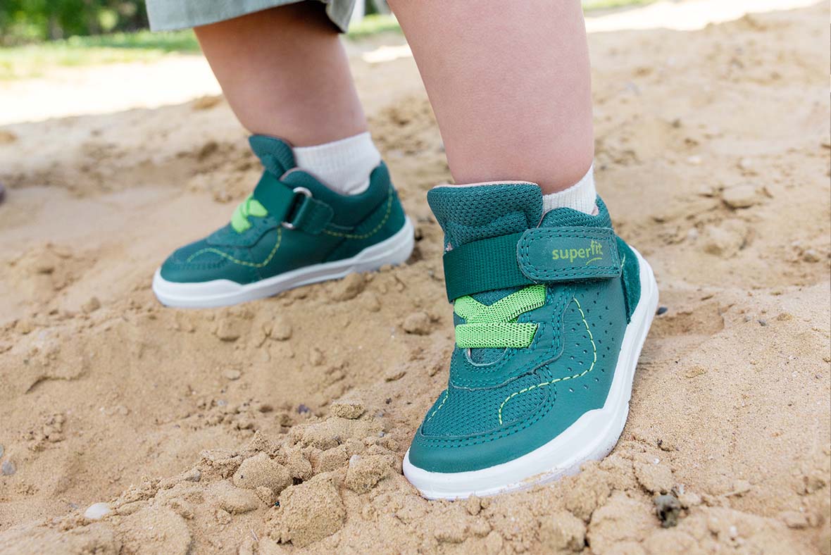 superfit Jungen SUPERFREE Sneaker high mit Klett/Elastikschnürung - Farbe: Grün - Material: Nappaleder