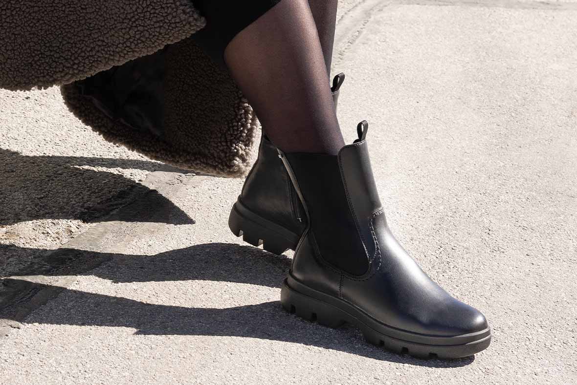 legero ANGELINA Damen Chelsea Boots mit Reißverschluss - Material: Nappaleder - Farbe: schwarz