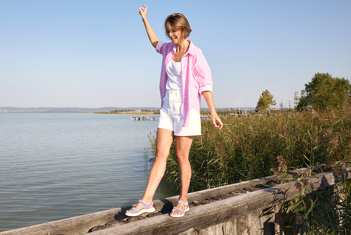 legero Woman SIRIS 2.0 Sandal with Velcro Fastener - Colour: Multicolor legero Woman SIRIS 2.0 Sandal with Velcro Fastener - Material: Nubuck Leather - Colour: Ridge Multicoloured