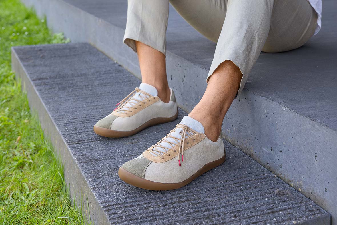 Think! Men HAPPAT Sneakers low with Lacing - Colour: Beige - Material: Suede