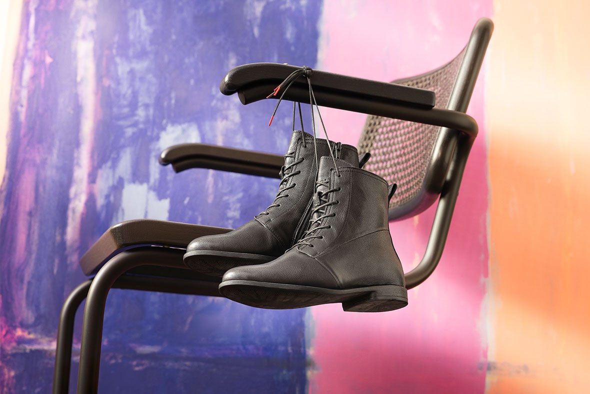 Think! Woman AGRAT 2 Ankle boot with Zip/Lacing - Colour: Black Think! Woman AGRAT 2 Ankle boot with Zip/Lacing - Colour: Black - Material: Nappa leather