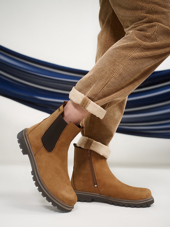 legero Woman MONTA Chelsea boot with Zip/Elastic - Colour: Brown legero Woman MONTA Chelsea boot with Zip/Elastic - Material: Nubuck leather - Colour: Brown