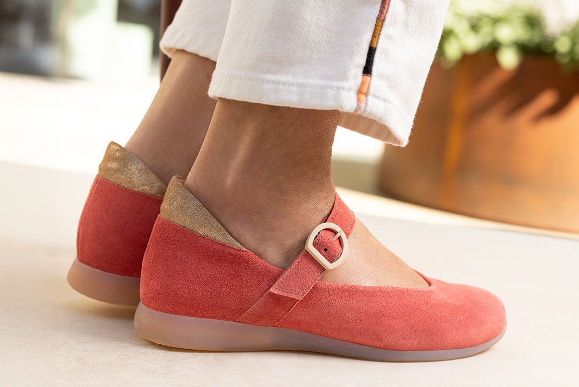 Think! Damen ALOA Ballerina mit Klettverschluss - Farbe: Rot - Material: Lederkombination