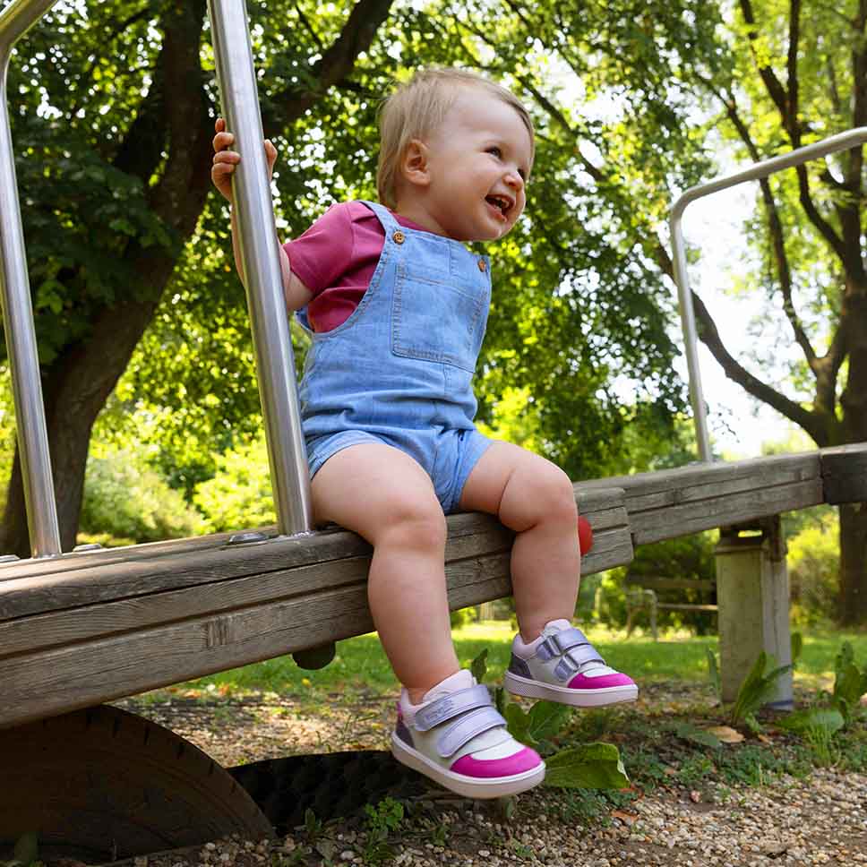 superfit Mädchen SUPIES Sneaker low mit Klettverschluss - Farbe: Sonstige - Material: Veloursleder