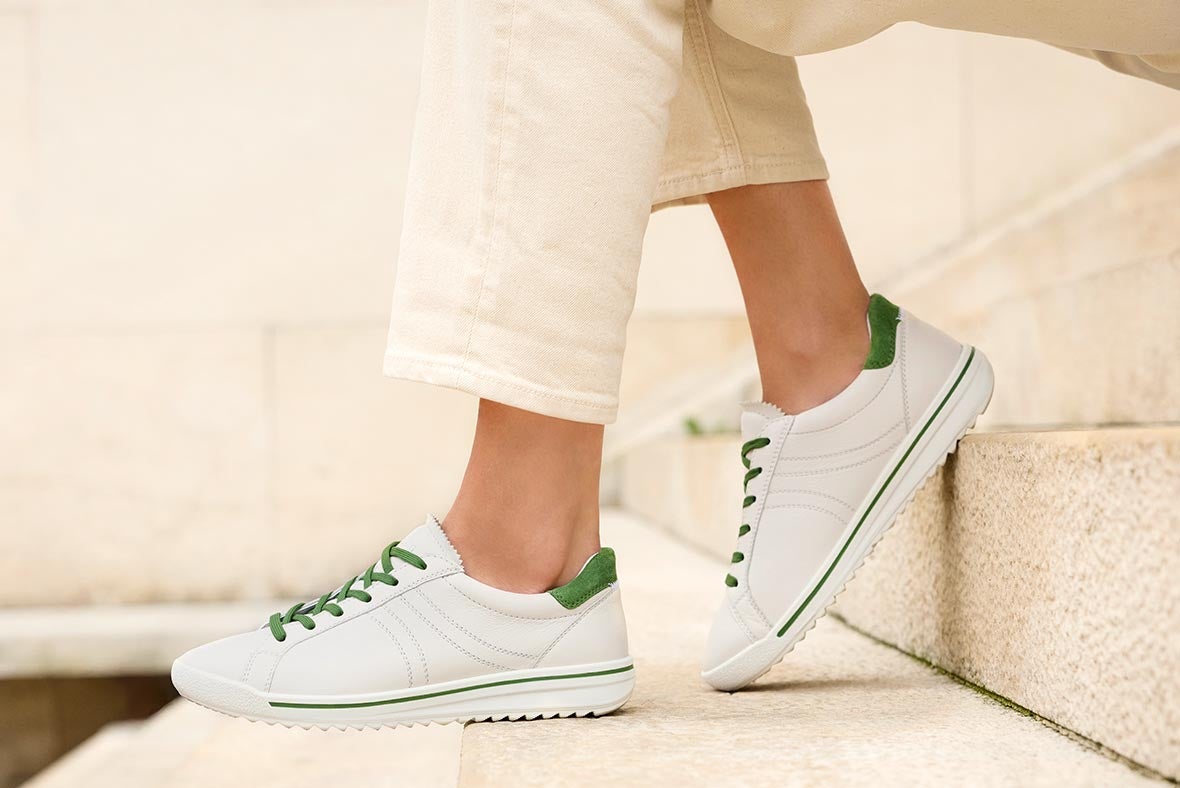 legero Woman ALIA Sneakers low with Lacing - Colour: White