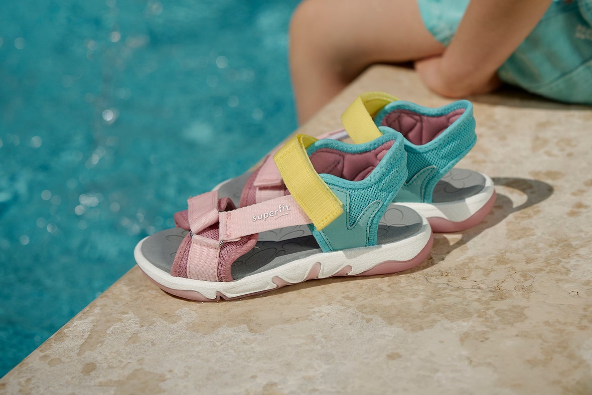 superfit Girls PEBBLES Sandal with Velcro Fastener - Colour: Multicolor superfit Girls PEBBLES Sandal with Velcro Fastener - Material: Synthetic - Colour: Multicoloured