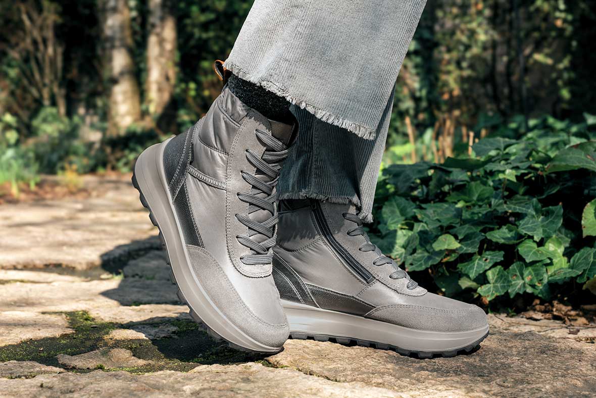 legero Damen T4 RUN Stiefel mit Reißverschluss/Schnürung - Farbe: Grau - Material: Textil