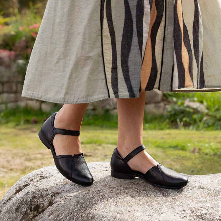 Think! Woman GUAD2 Ballerina with Velcro Fastener - Material: Nappa leather - Colour: Black