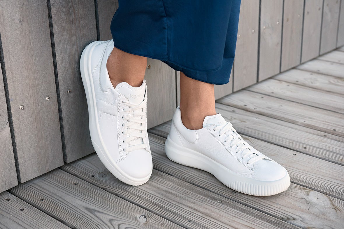 legero Woman T4 JUMP Sneakers low with Lacing - Colour: White legero Woman T4 JUMP Sneakers low with Lacing - Material: Nappa leather - Colour: Bright White