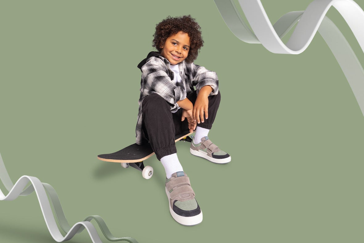 superfit Boys MAVERICK Sneakers low with Velcro Fastener - Colour: Others - Material: Suede
