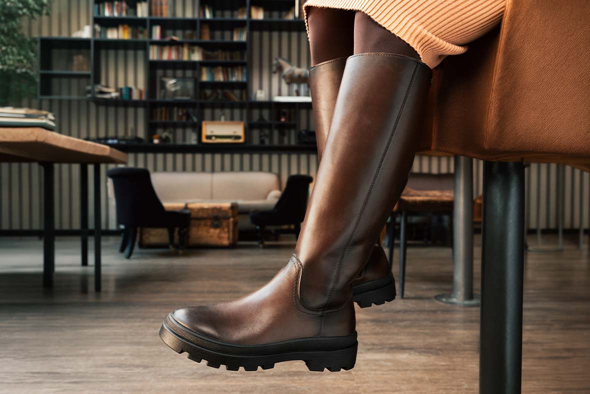 legero Damen LUSIA Stiefel mit Reißverschluss/Elastik - Farbe: Braun legero Damen LUSIA Stiefel mit Reißverschluss/Elastik - Farbe: Braun - Material: Nappaleder