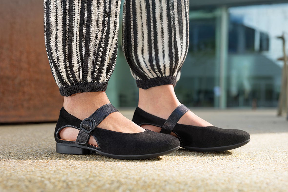 Think! Damen GUAD2 Ballerina mit Einschlupf - Farbe: Schwarz Think! Damen GUAD2 Ballerina mit Einschlupf - Farbe: Schwarz - Material: Lederkombination