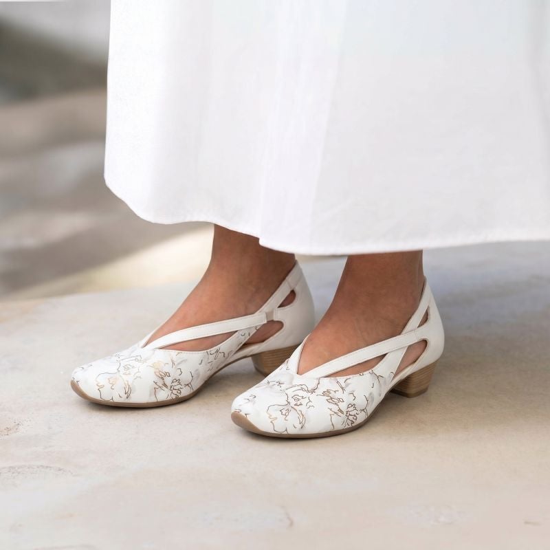 Think AIDA DAMEN Woman Pumps - Material: Leather in Multicolored