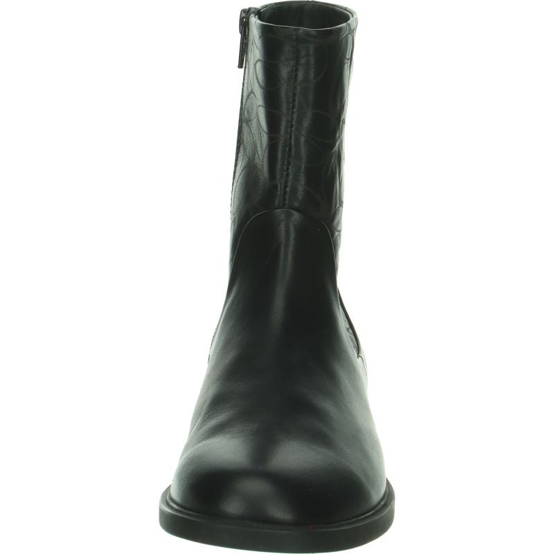 Think NINA  - Material: Leather in Black