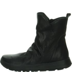 Think COMODA  - Material: Leather in Black