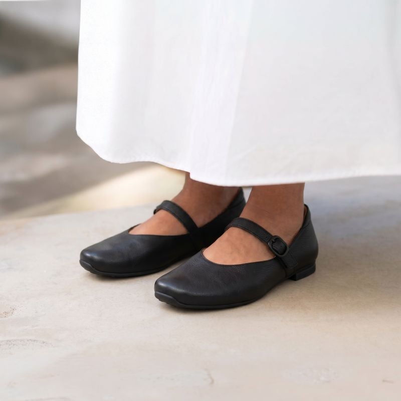 Think GAUDI Woman Ballerina - Material: Leather in Black