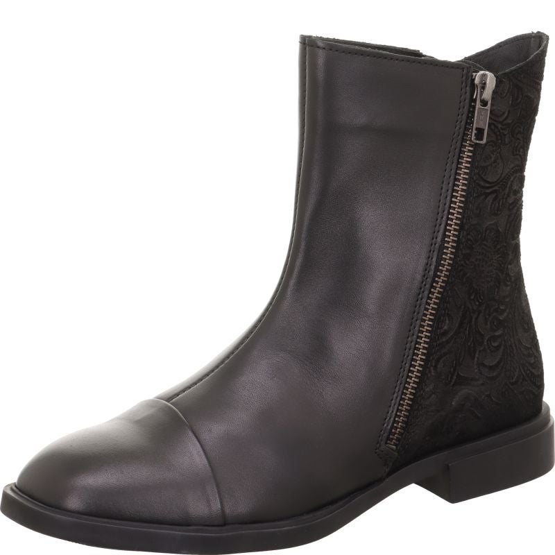 Think NINA Woman Ankle boot - Material: Leather in Black