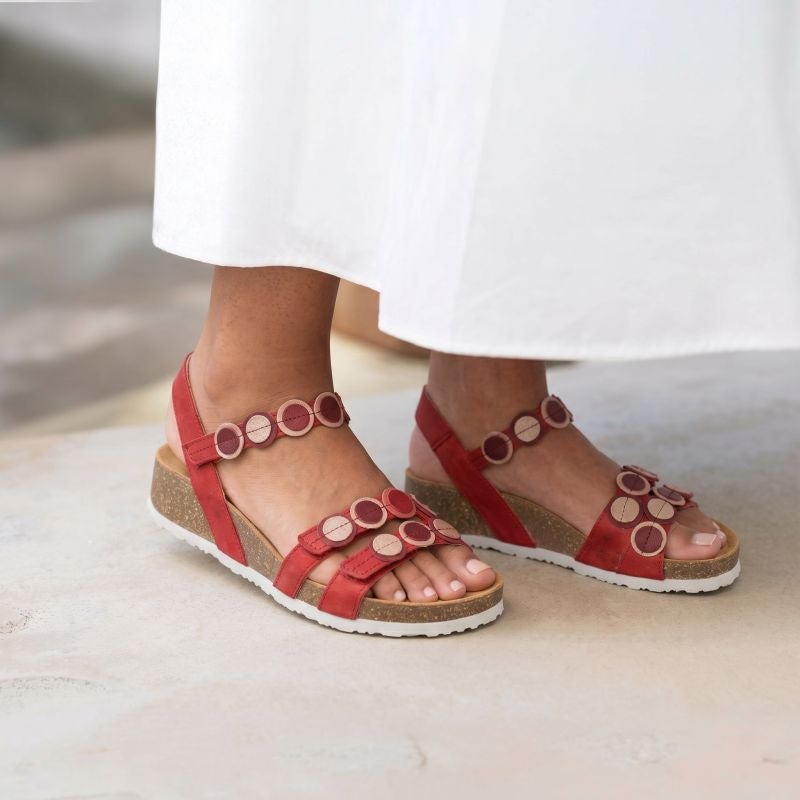 Think! KOAK Damen Riemchensandale - Material: Leder in Rot