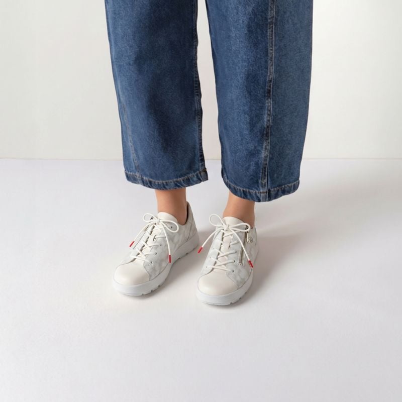 Think COMODA Woman Lace up shoe - Material: Leather in White