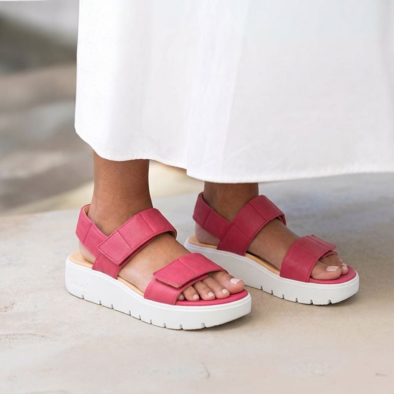 Think SING LIGHT Woman Plateau sandal - Material: Leather in Pink