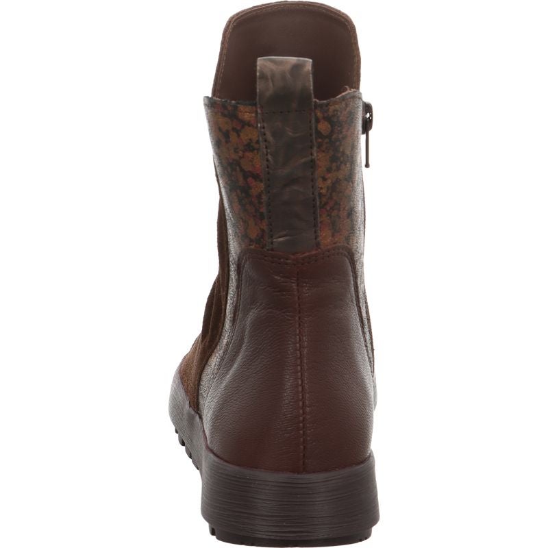 Think COMODA  - Material: Leather in Brown