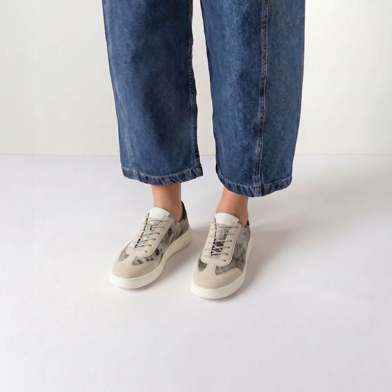Think TURNA LIGHT Woman Sneakers low - Material: Leather in Beige
