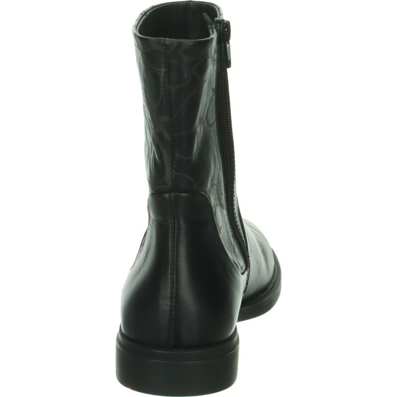Think NINA  - Material: Leather in Black