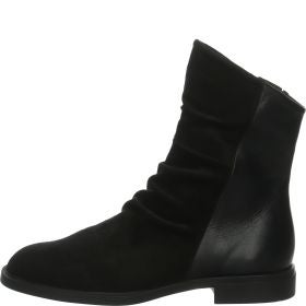 Think NINA  - Material: Leather in Black