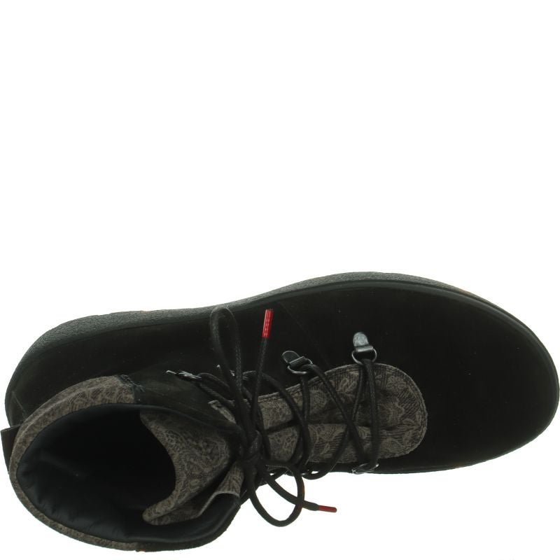Think CREPES  - Material: Leather in Black