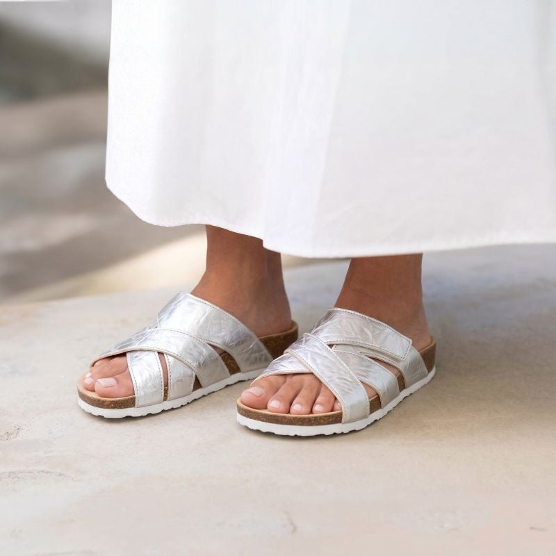 Think MIZZI DAMEN Woman Mules - Material: Leather in Metallic