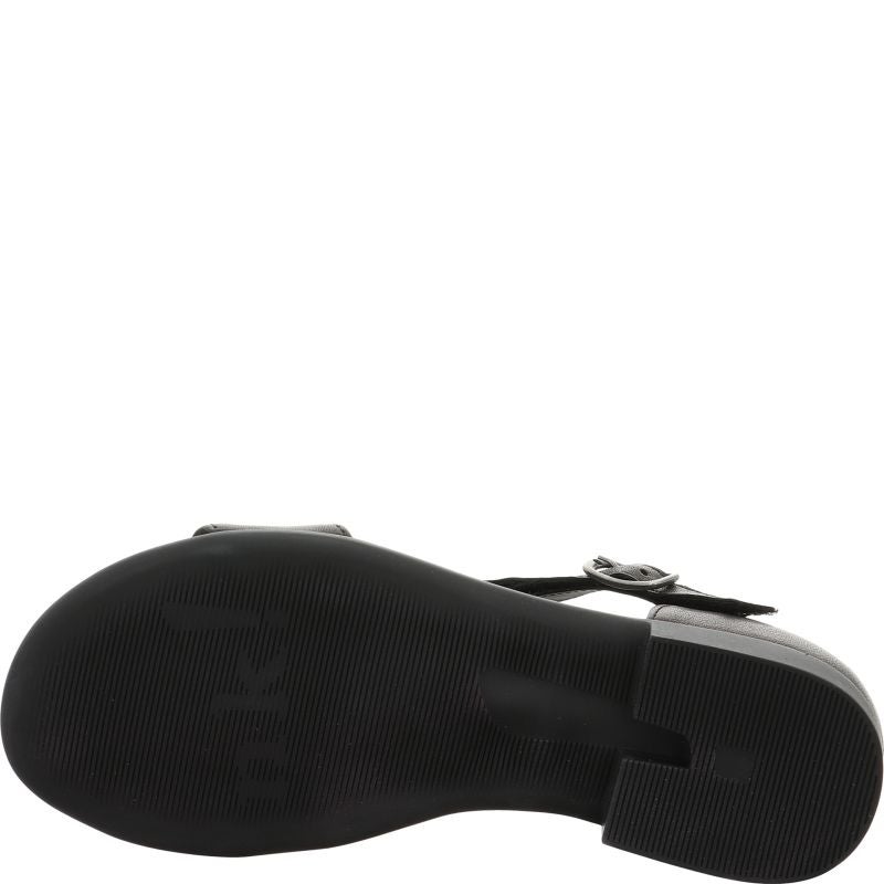 Think KAMAA  - Material: Leather in Black