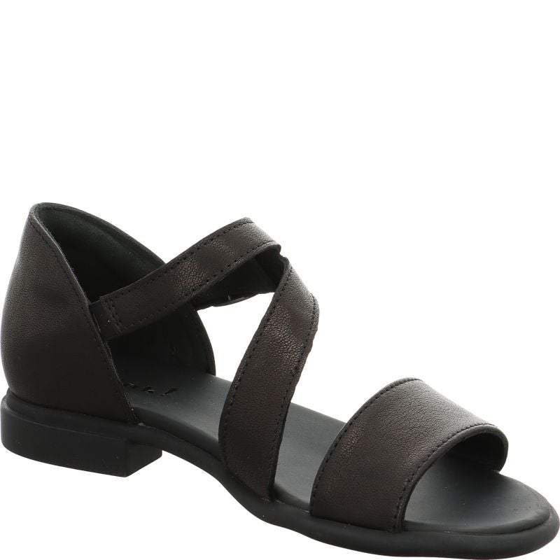 Think KAMAA  - Material: Leather in Black