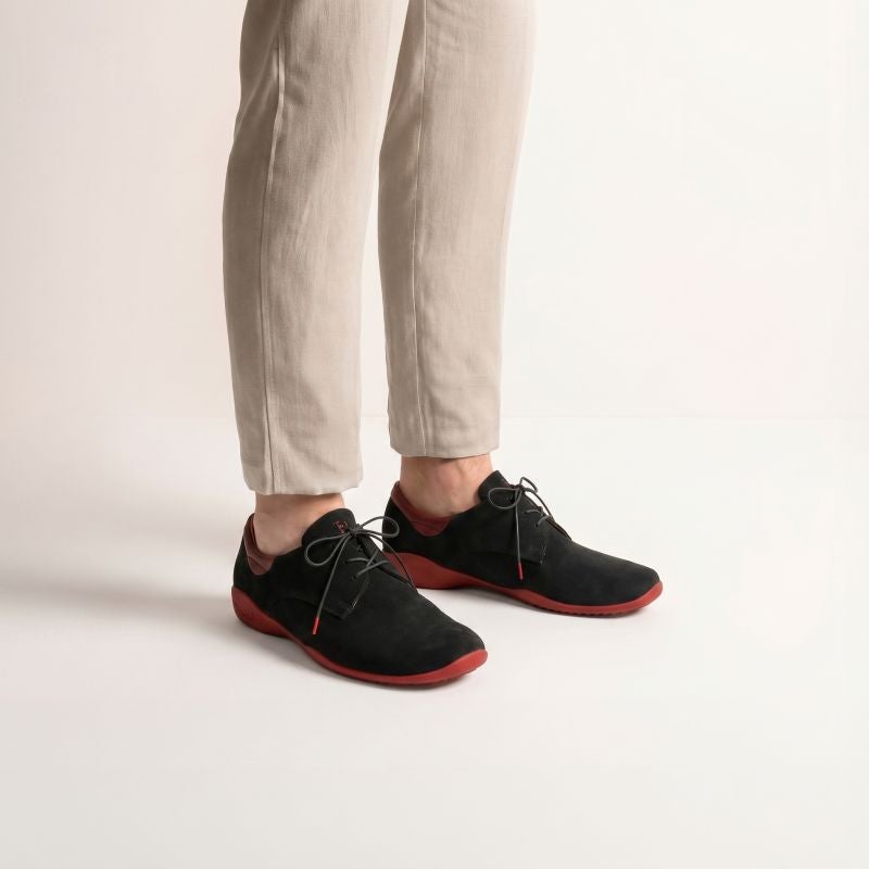Think STONE HERREN Men Lace up shoe - Material: Leather in Black