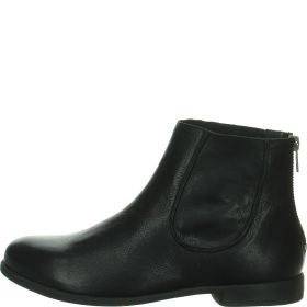 Think AGRAT 2  - Material: Leather in Black