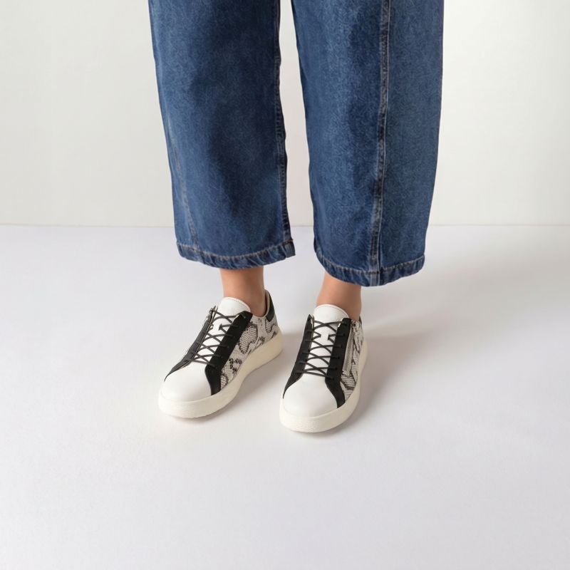 Think TURNA LIGHT Woman Sneakers low - Material: Leather in Multicolored